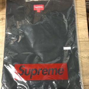 Supreme small box logo Tee “ Black “